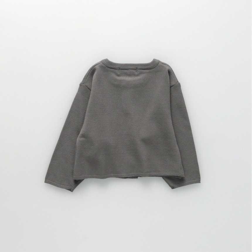 チャコールグレー