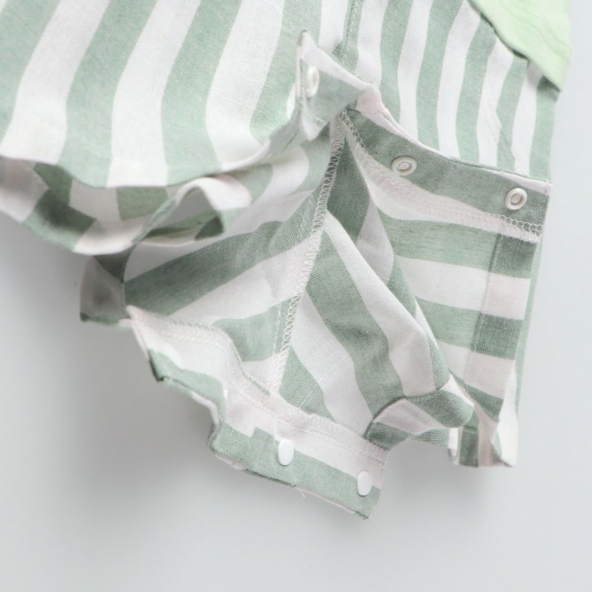 ライトグリーン