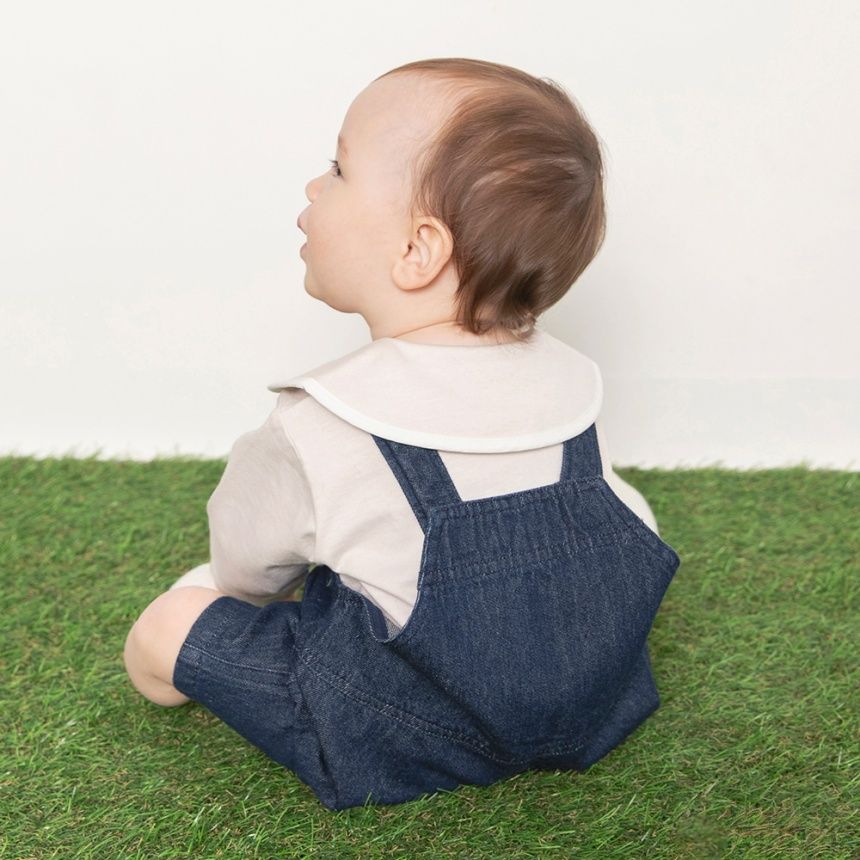 ネイビーブルー