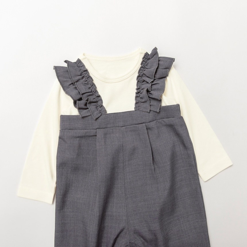 チャコールグレー