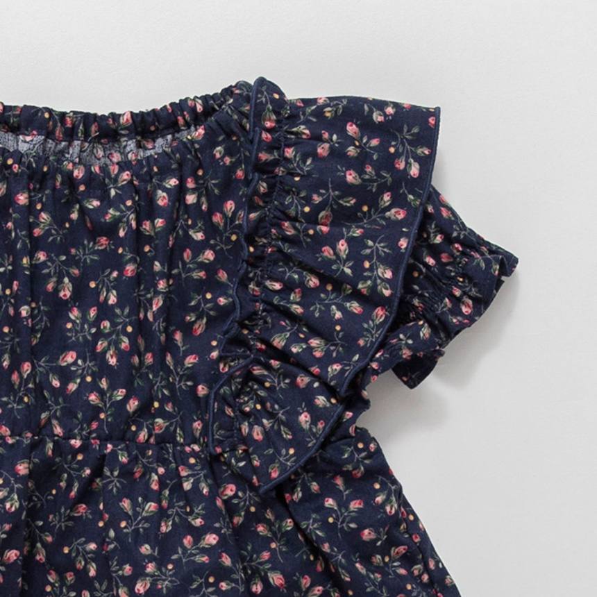 ネイビーブルー