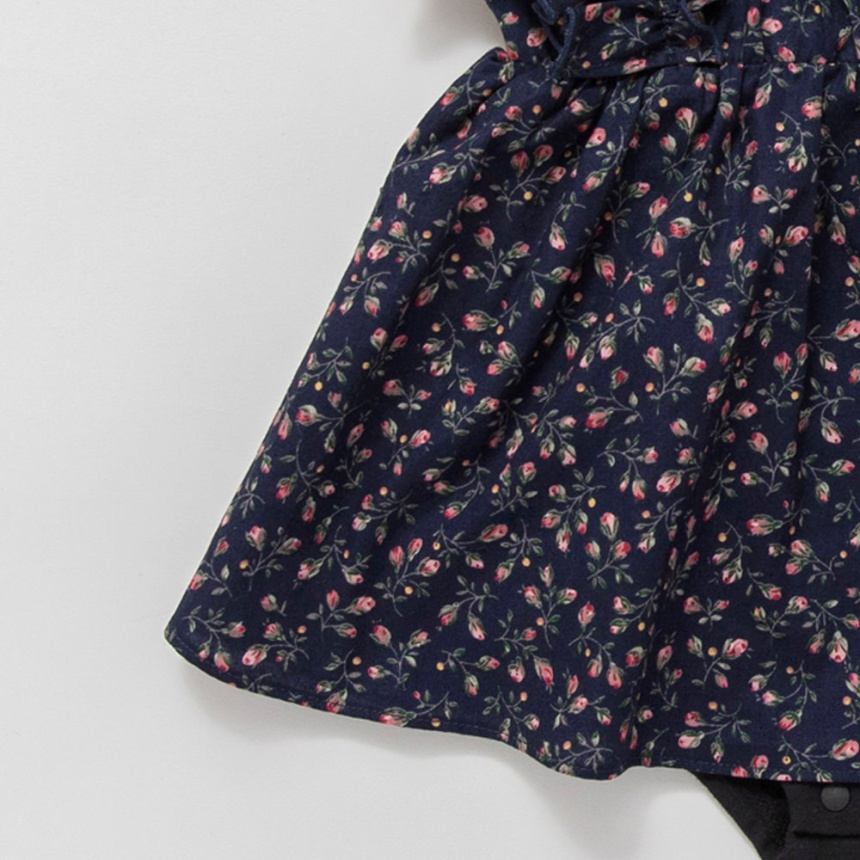 ネイビーブルー