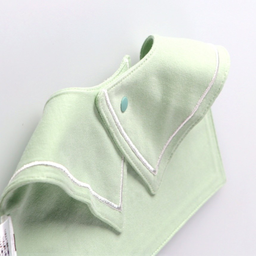 ライトグリーン