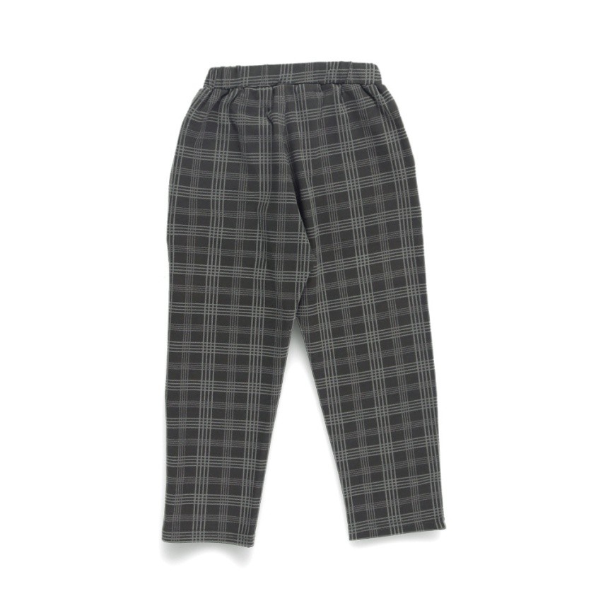 チャコールグレー