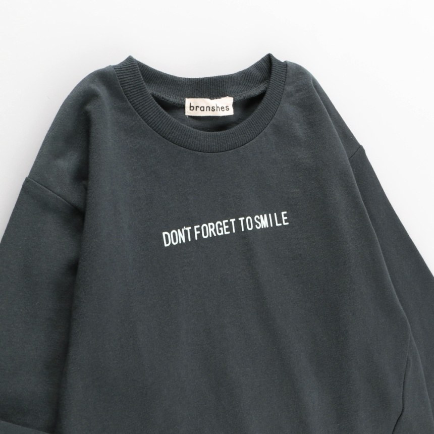 チャコールグレー