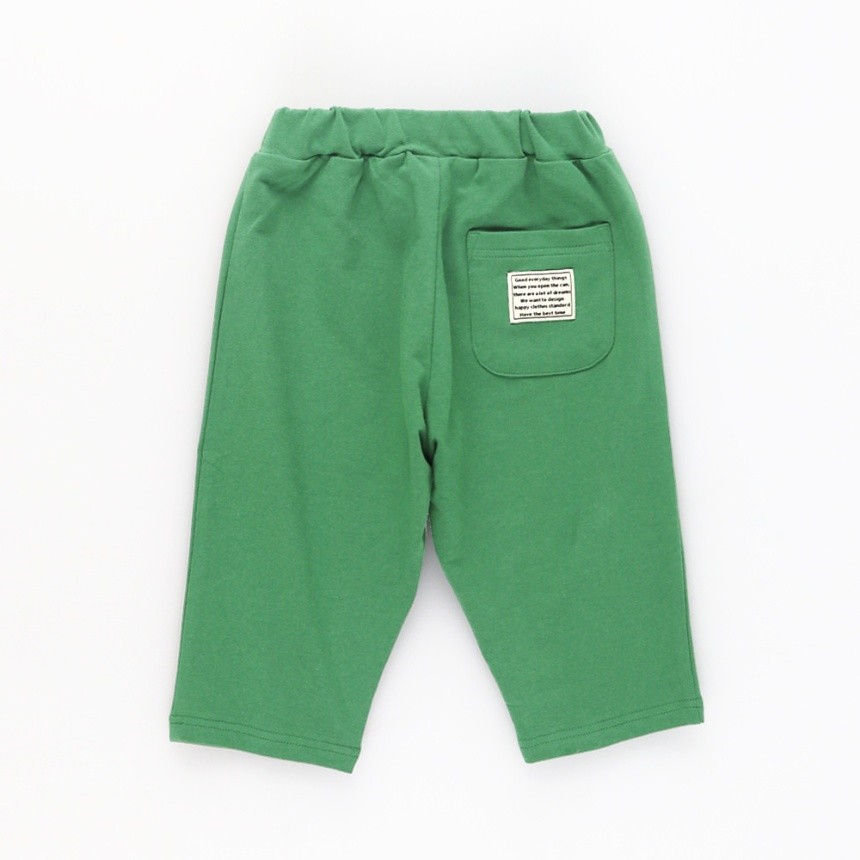 カーキグリーン