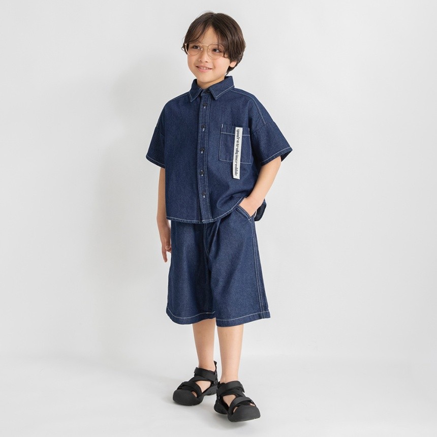 ネイビーブルー