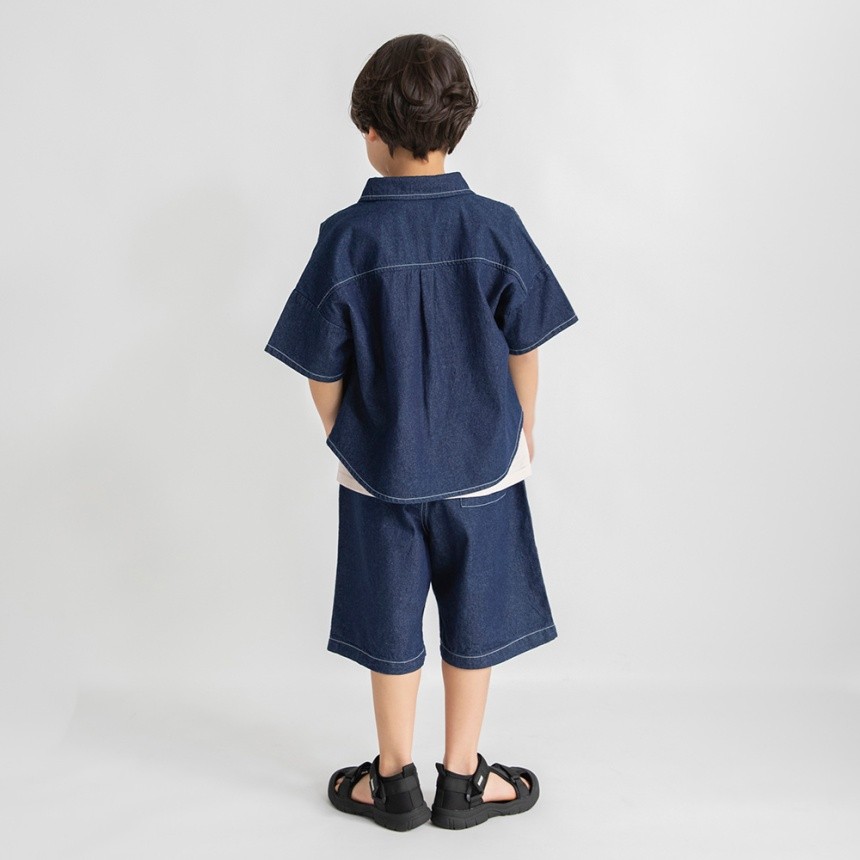 ネイビーブルー