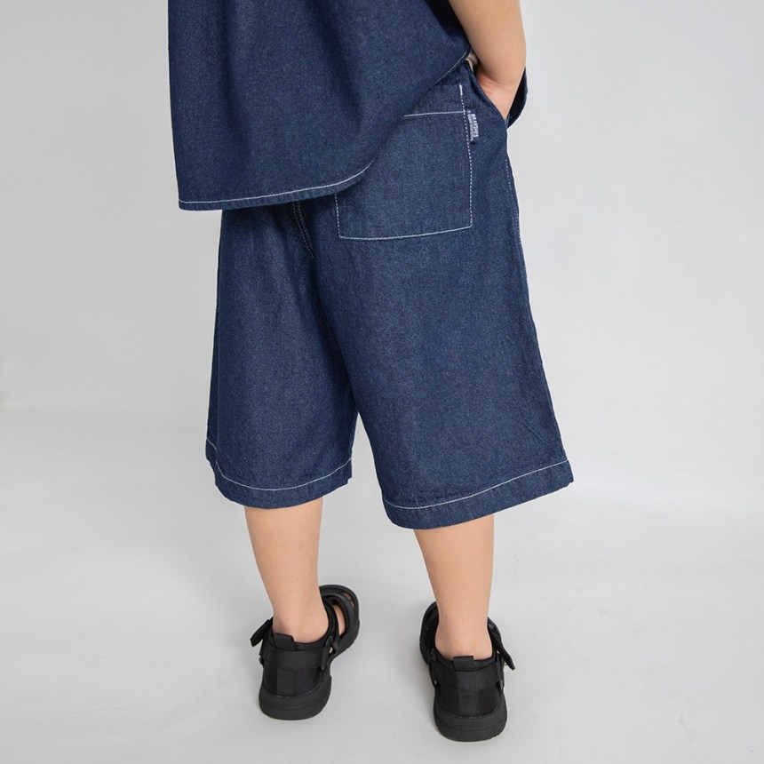 ネイビーブルー