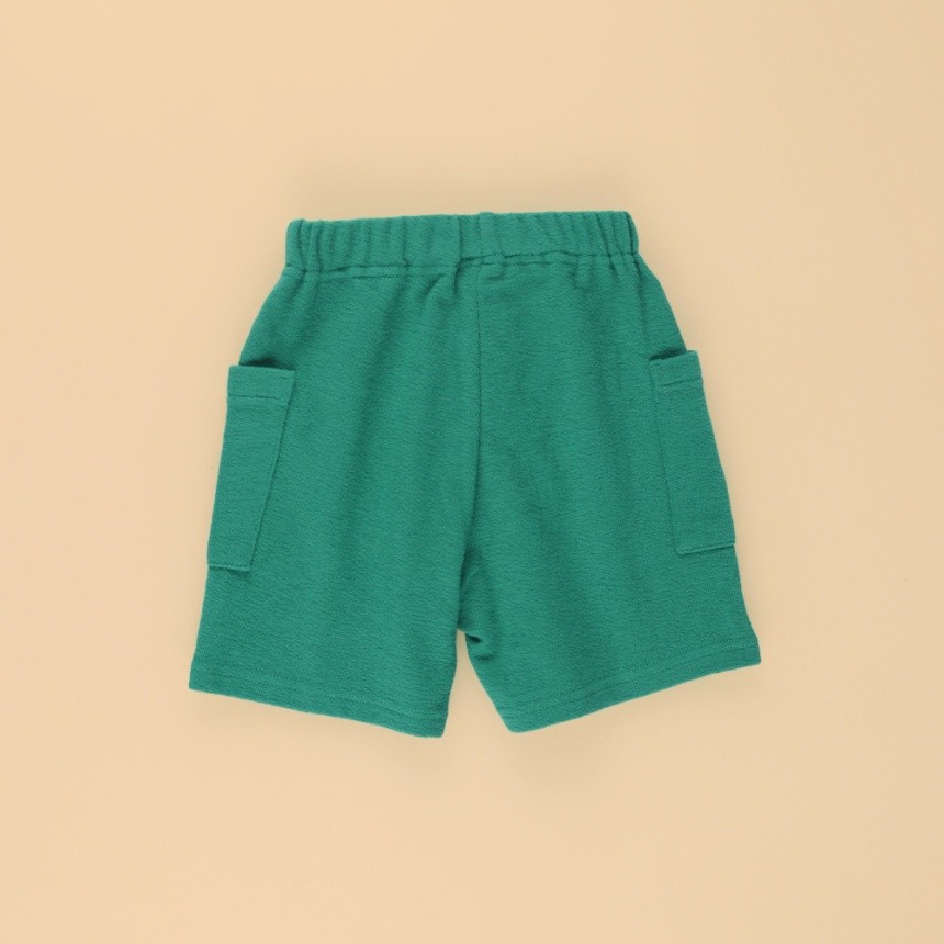 ライトグリーン