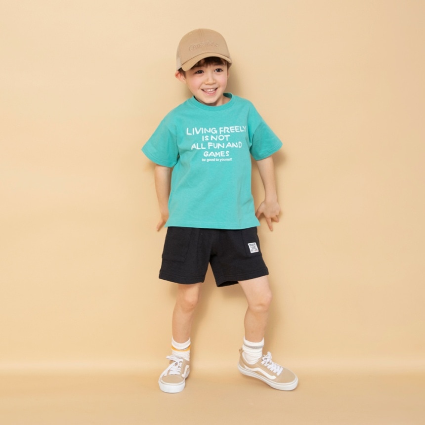 チャコールグレー