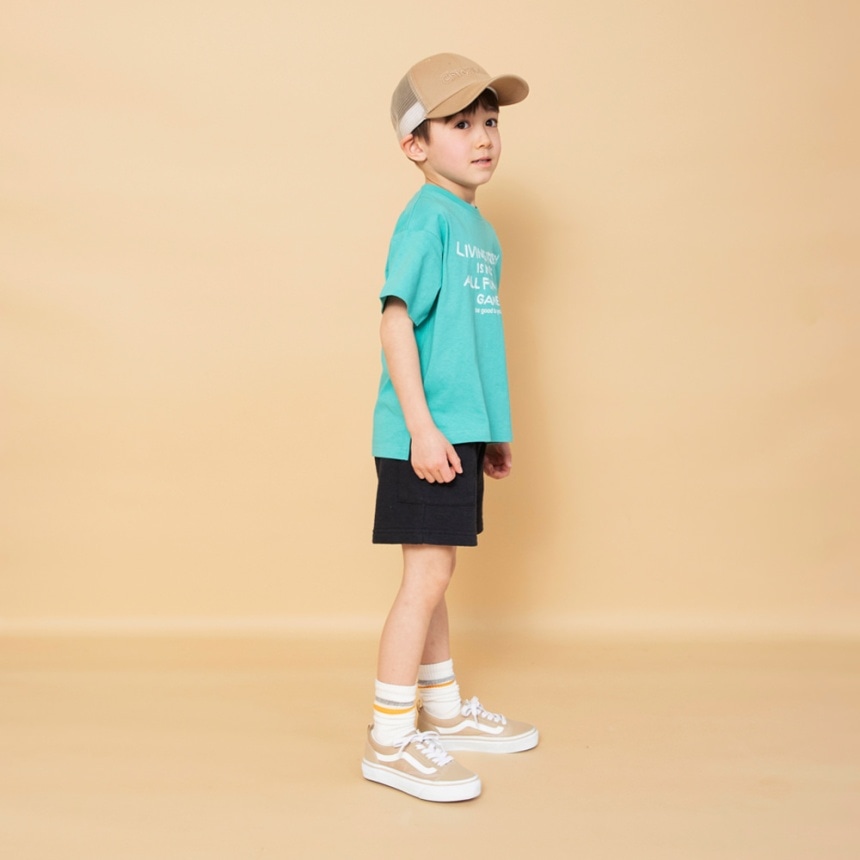 チャコールグレー