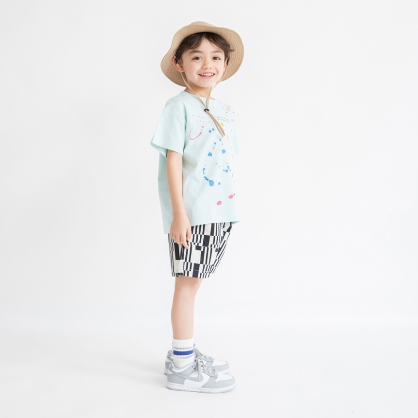 ライトグリーン