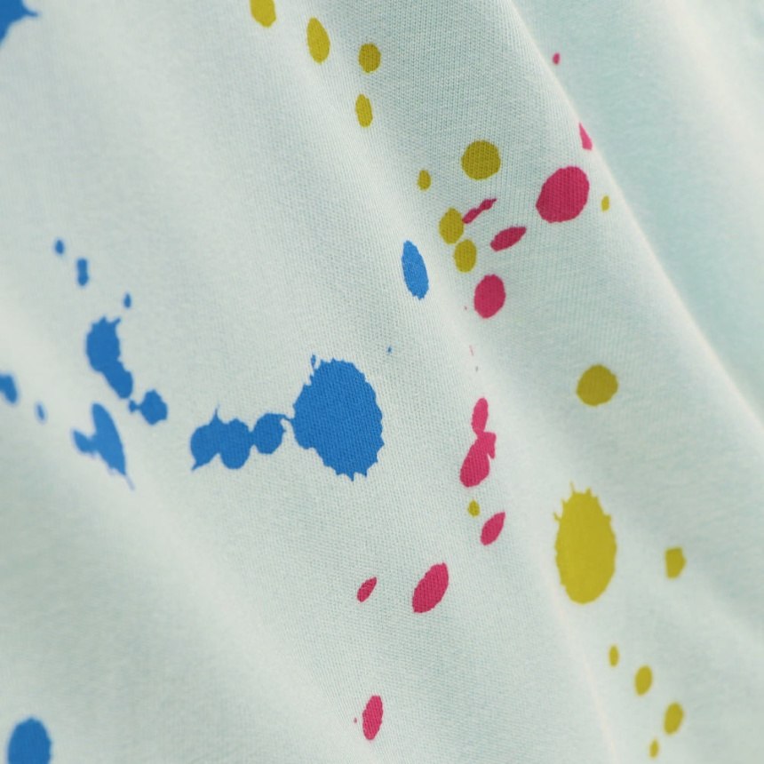 ライトグリーン