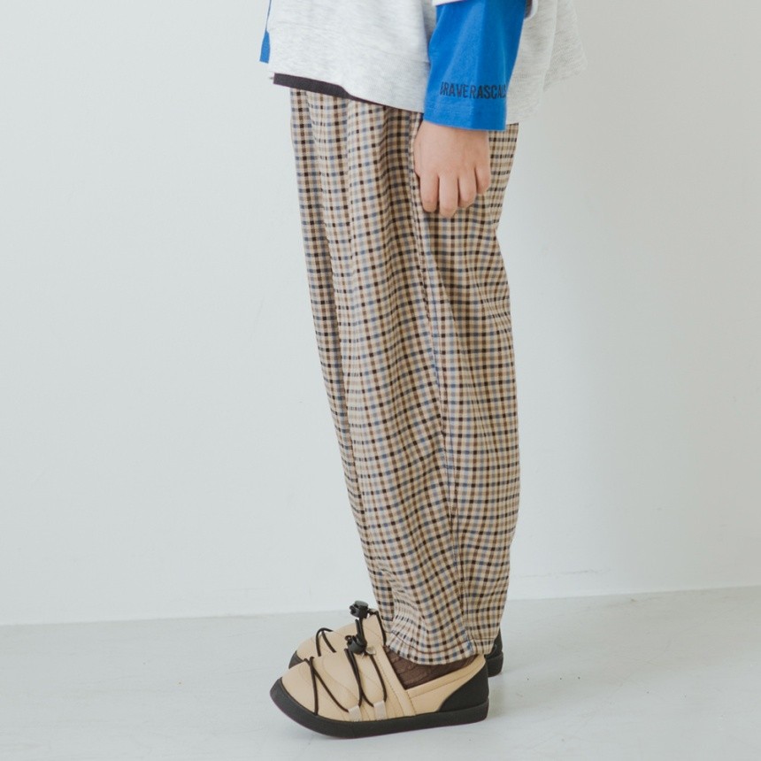 ブラウン