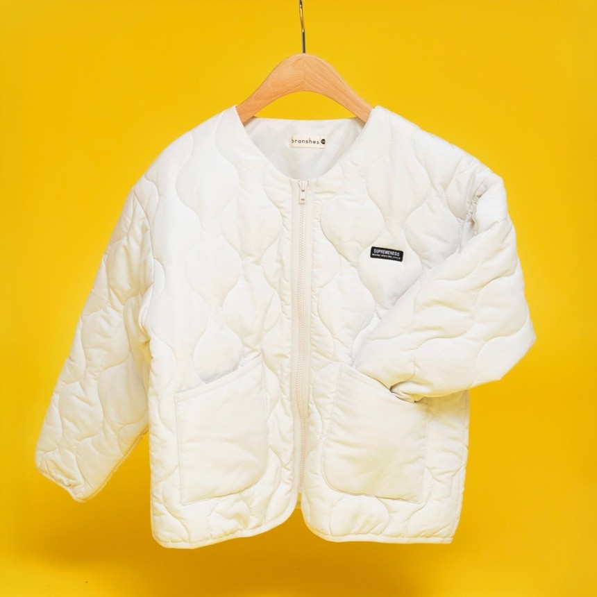 アイボリー