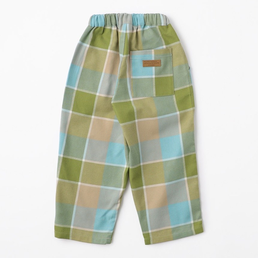 ライトグリーン