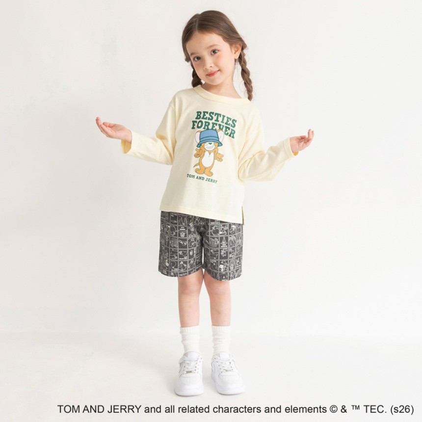 チャコールグレー