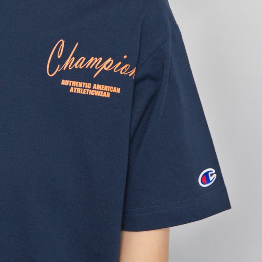 ネイビーブルー