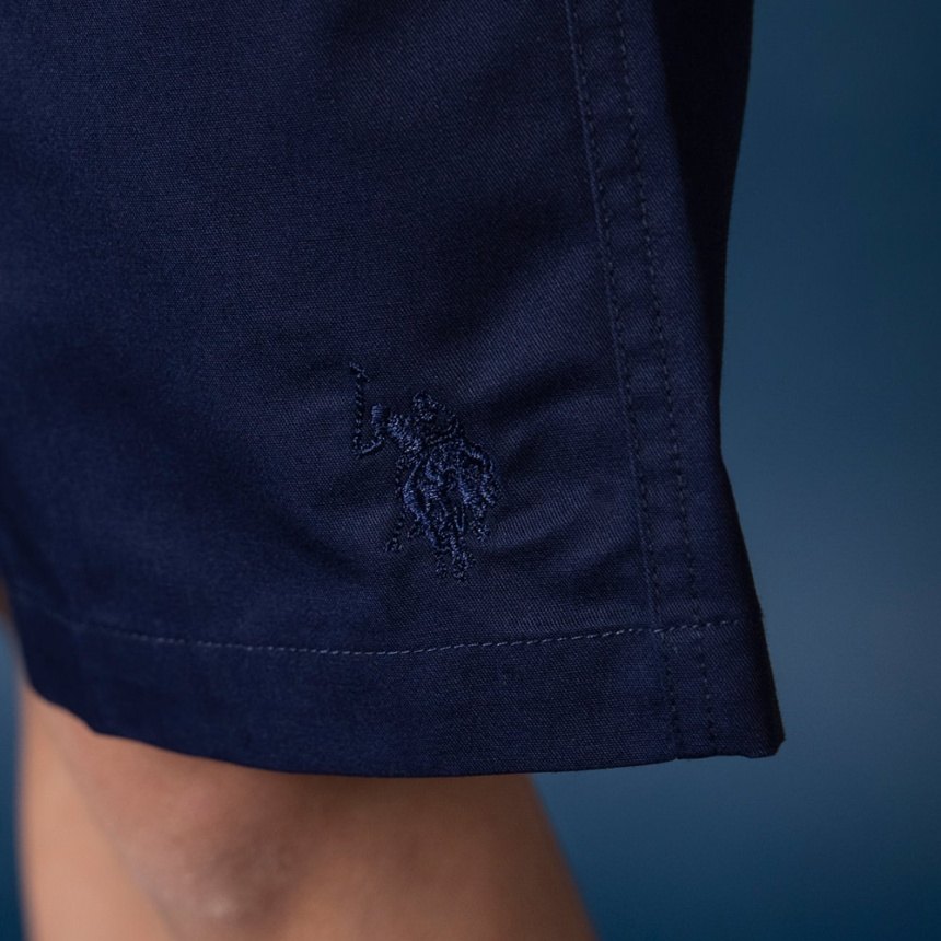 ネイビーブルー