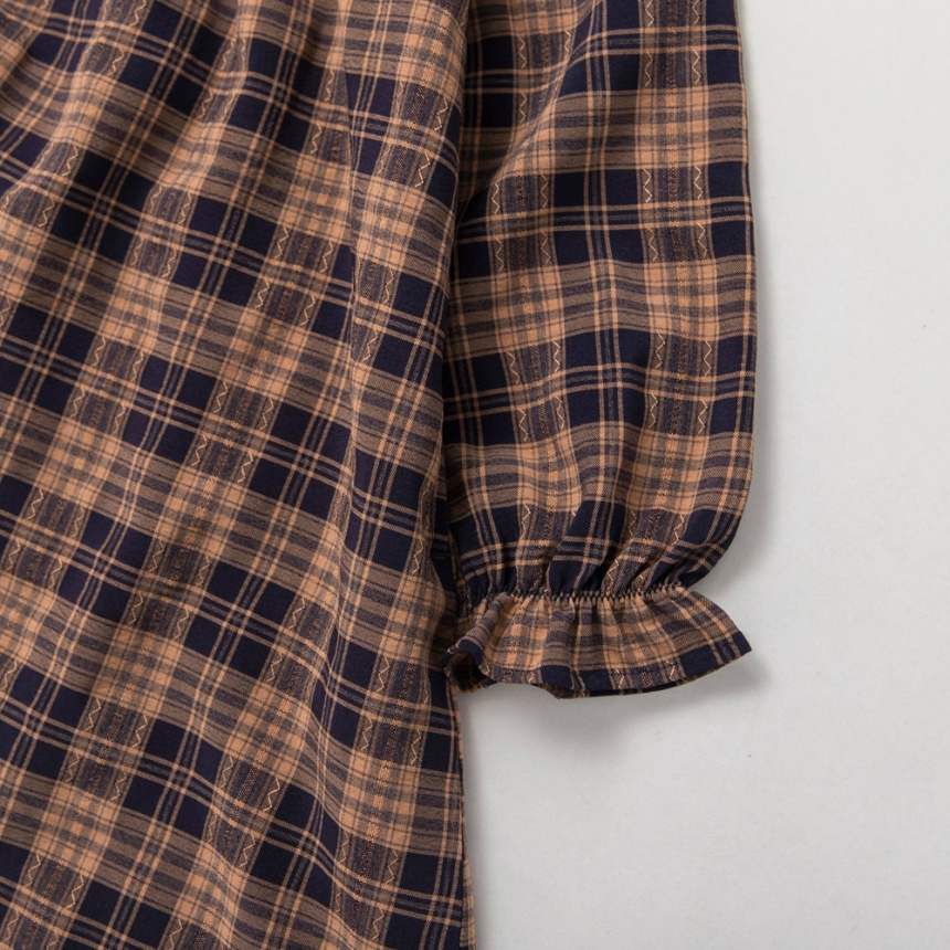 ネイビーブルー