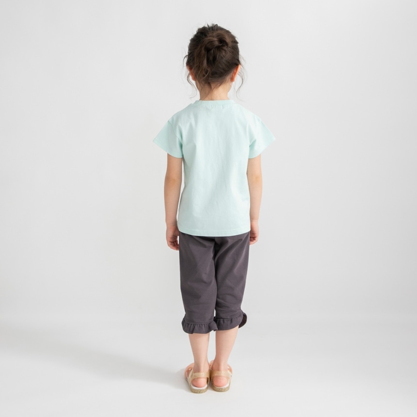 チャコールグレー