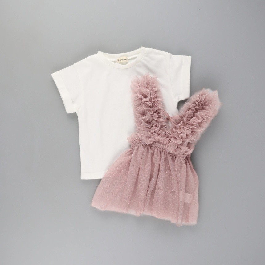 ピンクベージュ