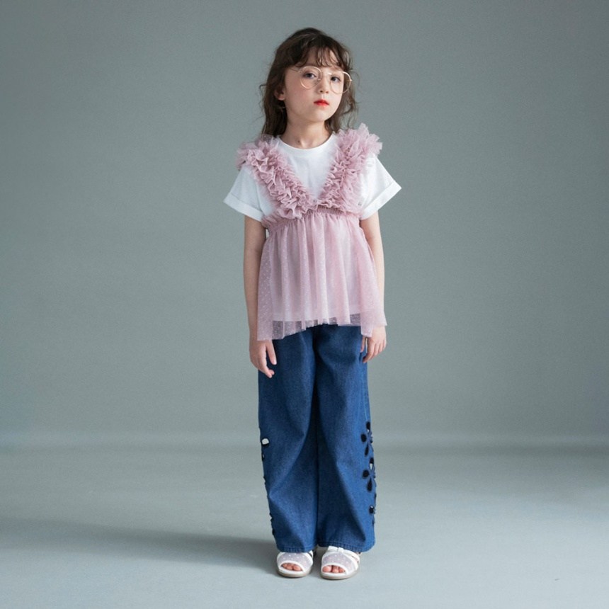 ピンクベージュ