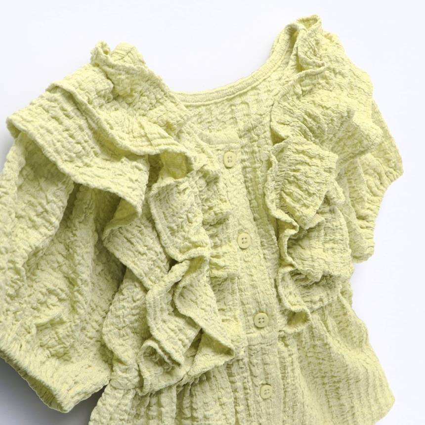 ライトグリーン