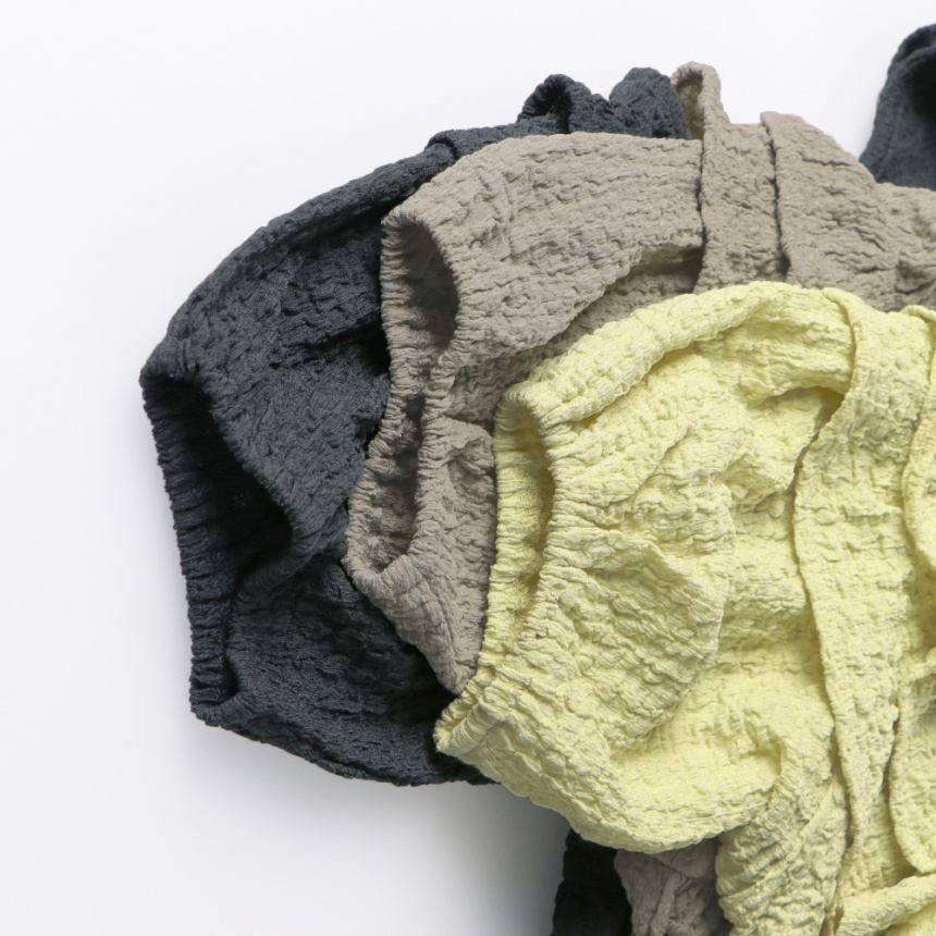 ライトグリーン