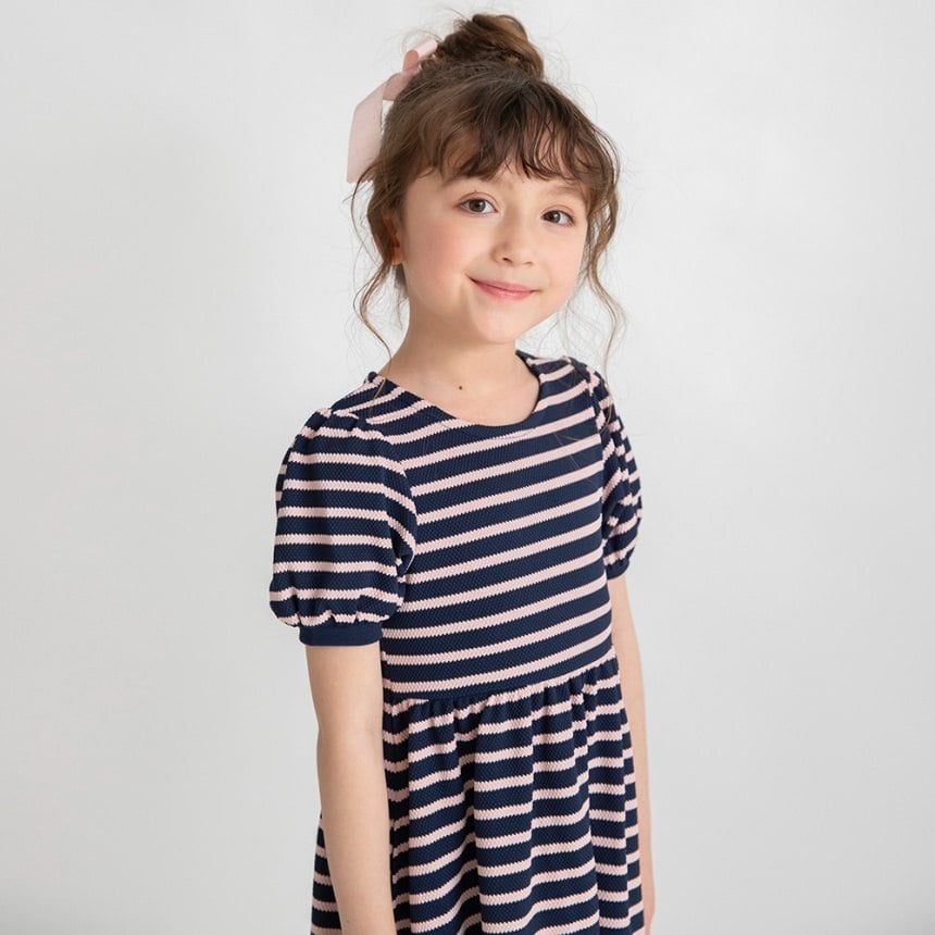 ネイビーブルー