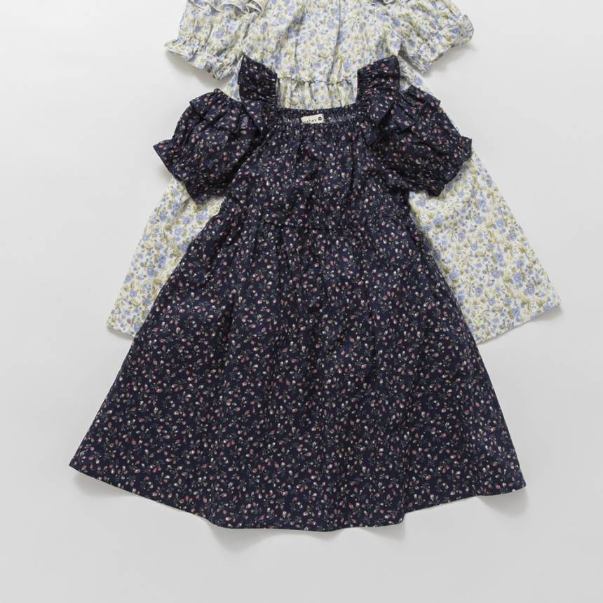 ネイビーブルー