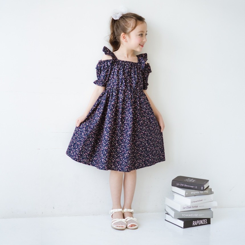 ネイビーブルー