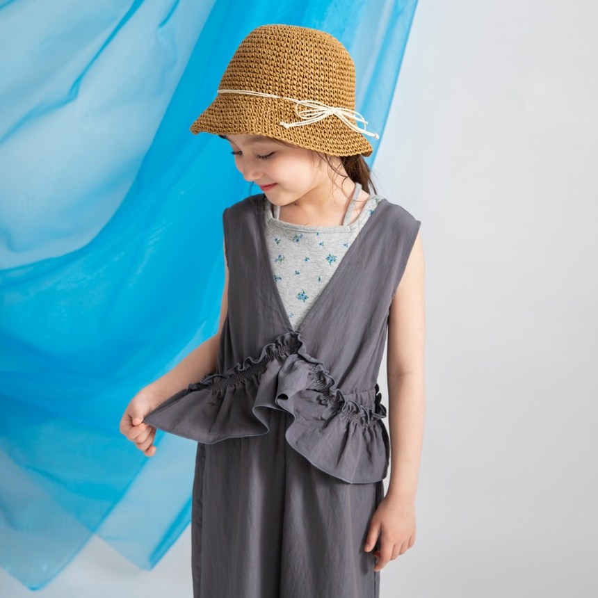 チャコールグレー