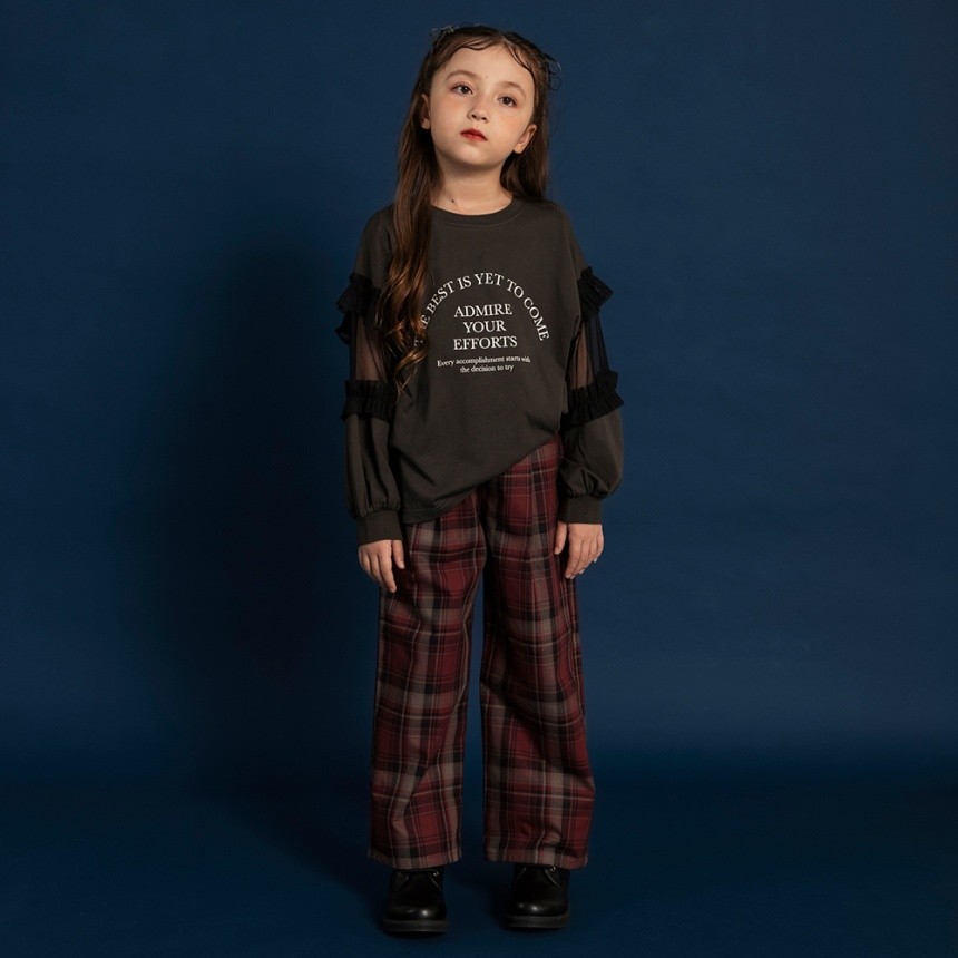 チャコールグレー