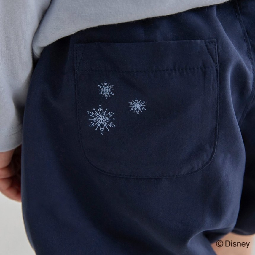 ネイビーブルー