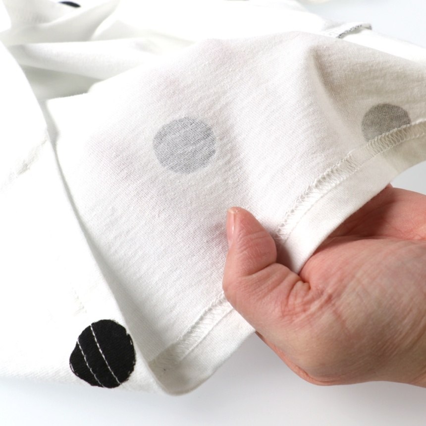 91:オフ白_ドット