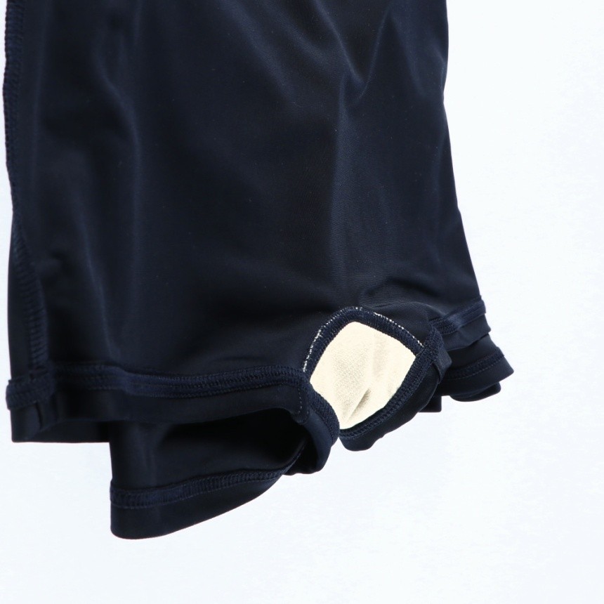 ネイビーブルー