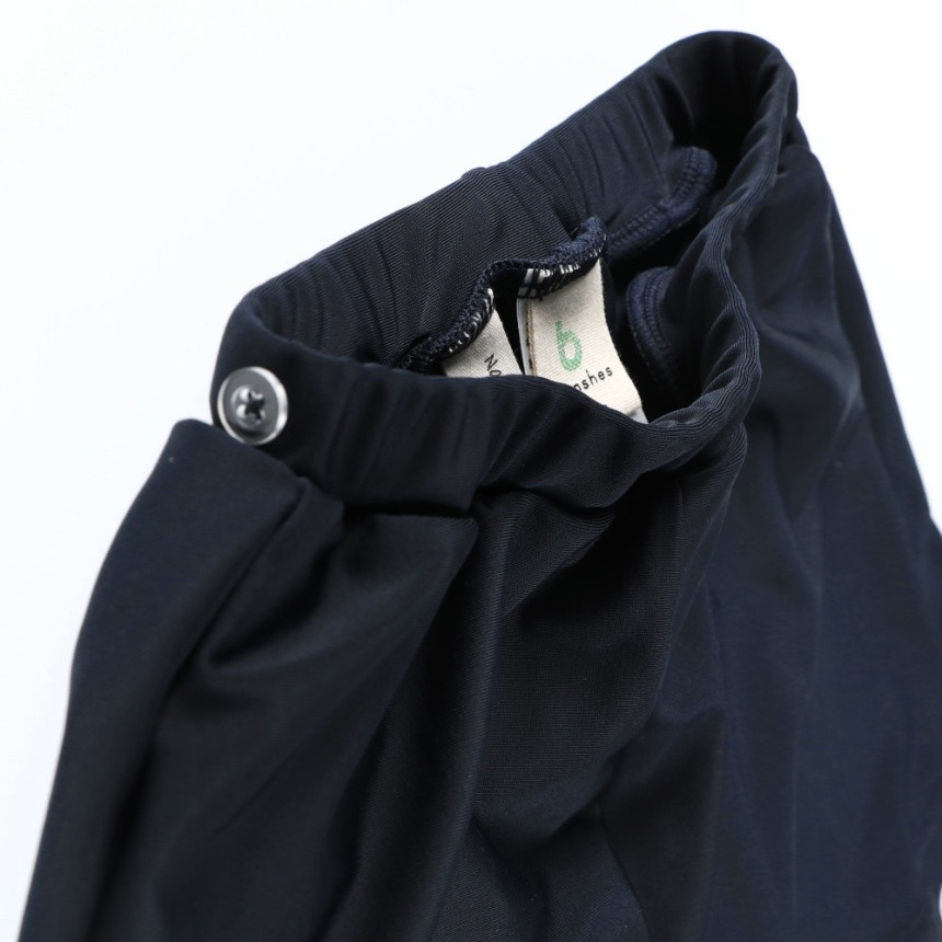 ネイビーブルー