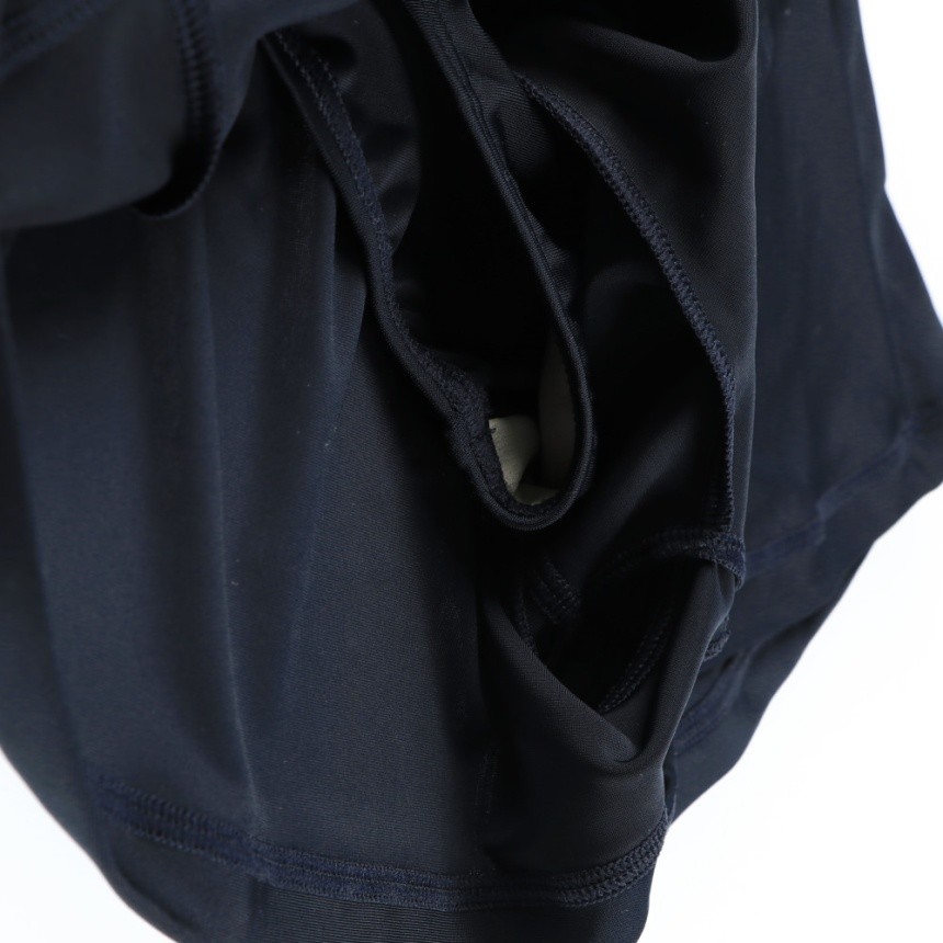 ネイビーブルー