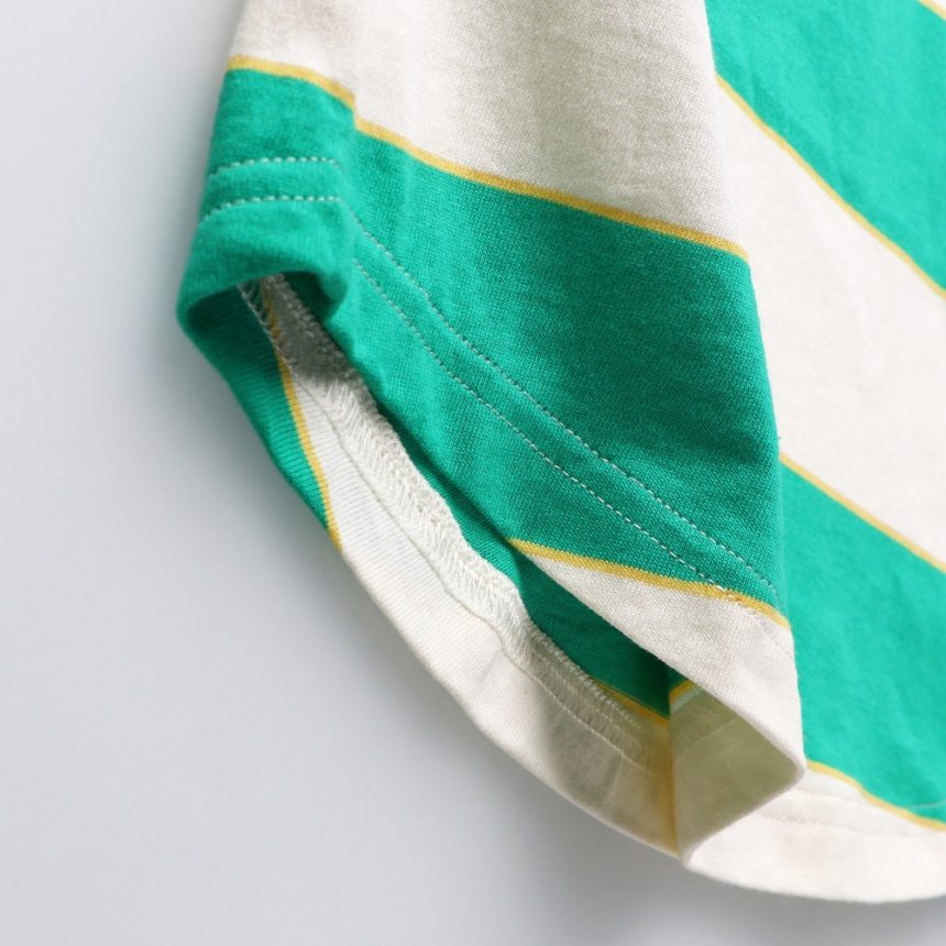 ライトグリーン