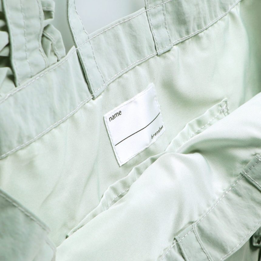 ライトグリーン