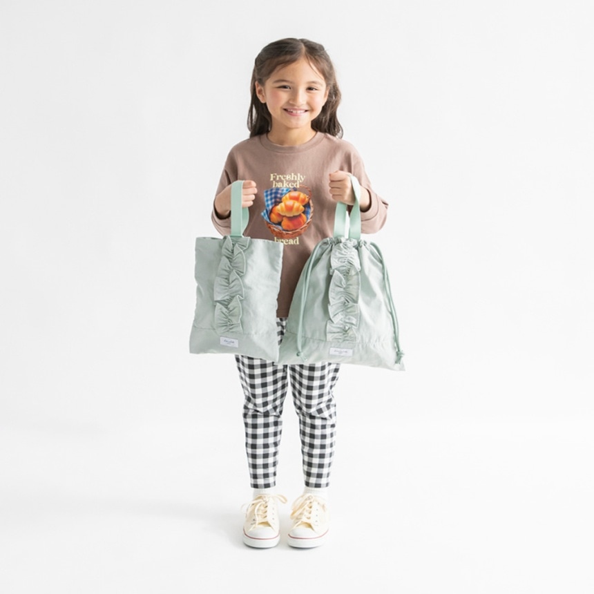 ライトグリーン