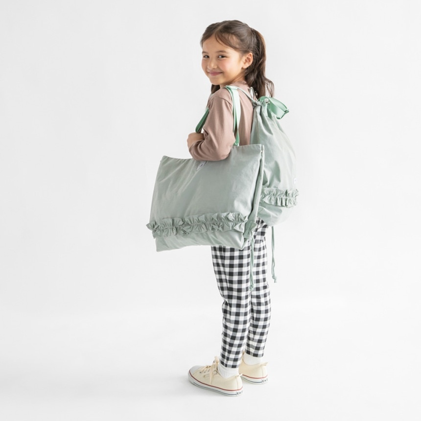 ライトグリーン