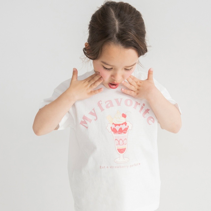 03:オフ白_パフェ