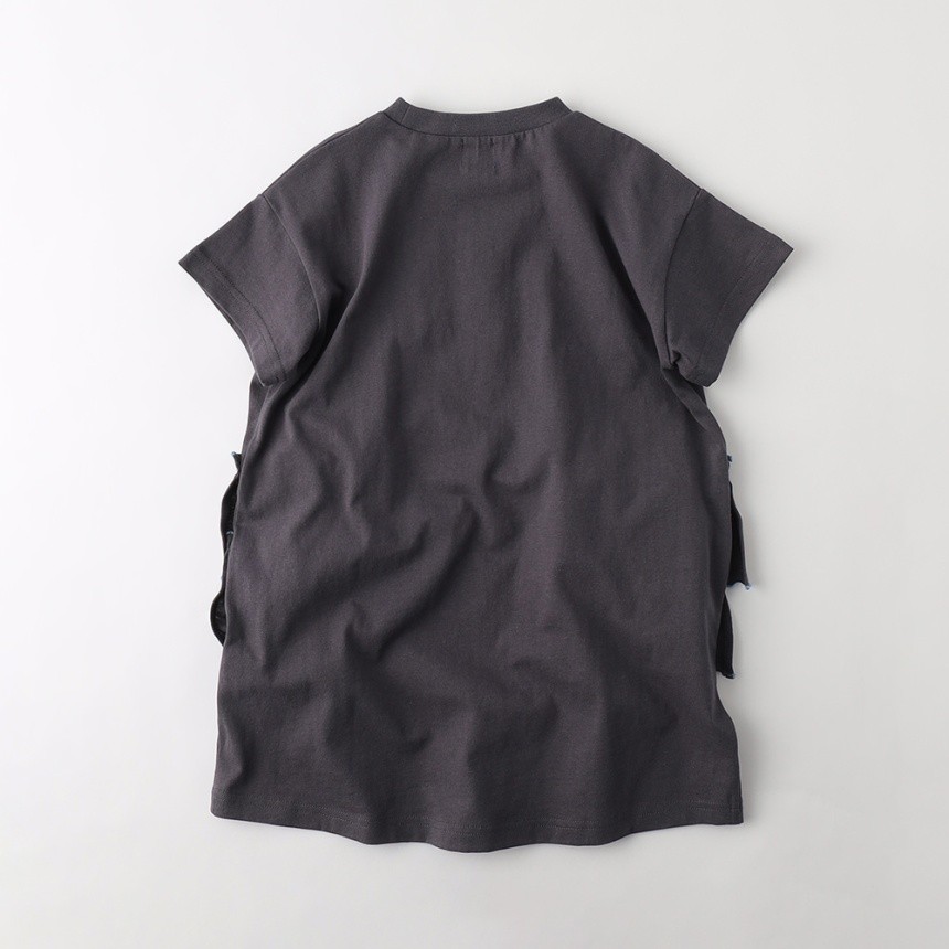 チャコールグレー