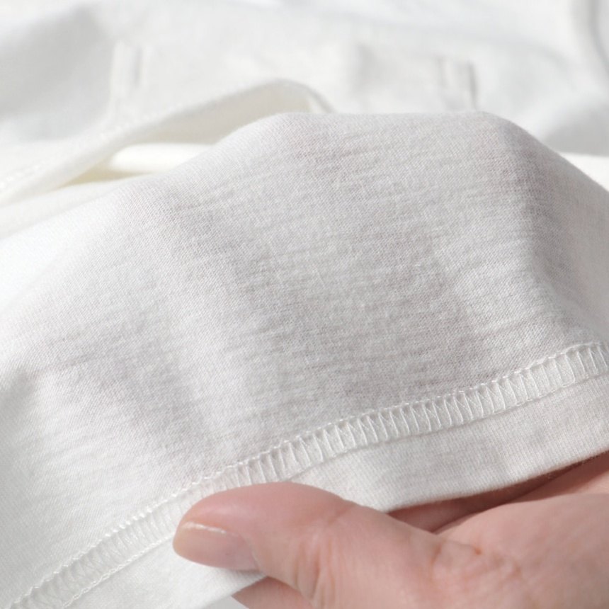 03:オフホワイト