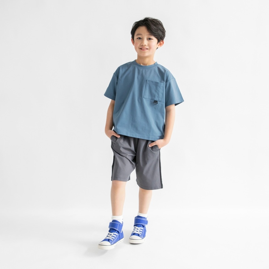 チャコールグレー