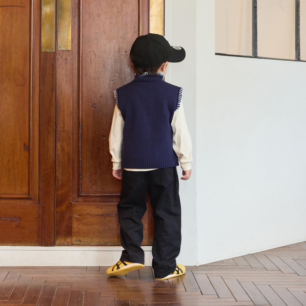 ハイネック 配色ハンドステッチニットベスト