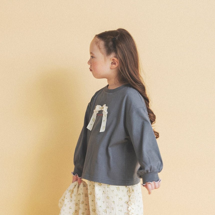 12_チャコールグレー